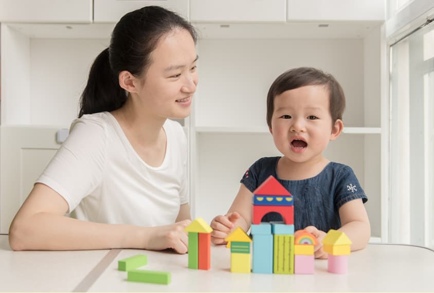 Autistic toddlers do not tune in to sounds with others