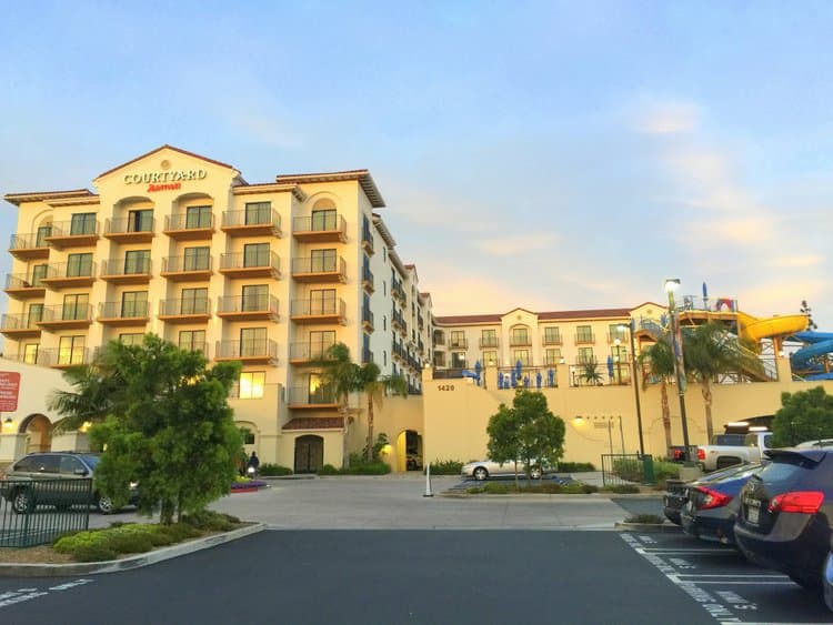 The Family Friendly Courtyard Anaheim Theme Park Entrance Hotel