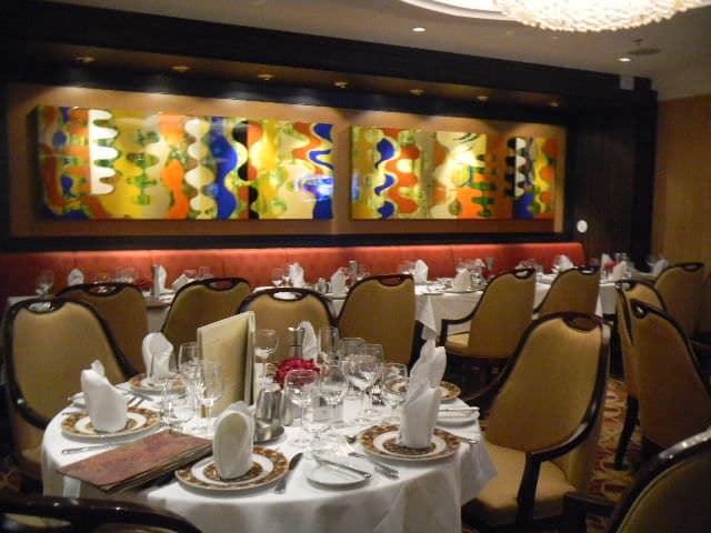 Taking Kids with Autism to the Cruise Ship's Dining Room
