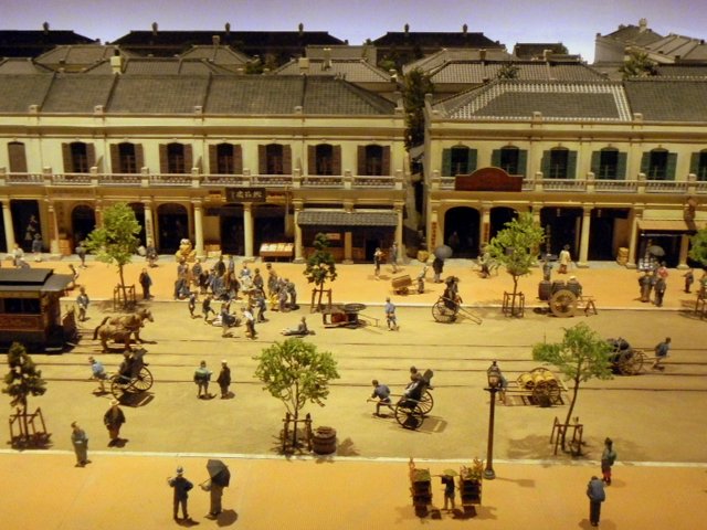 Taking the Kids to Tokyo's Edo Museum side Taking the Kids to Tokyo's Edo Museum side