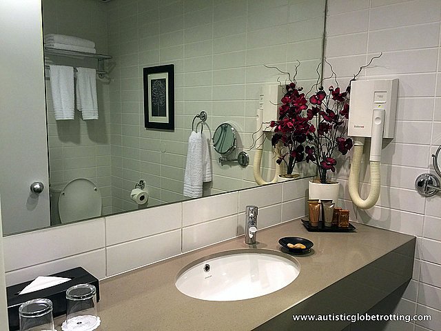 Staying with Family at the Vital Hotel Tel Aviv flower Staying with Family at the Vital Hotel Tel Aviv flower