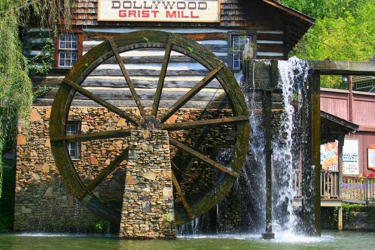 Best Thanksgiving Destinations for autism dollywood mill