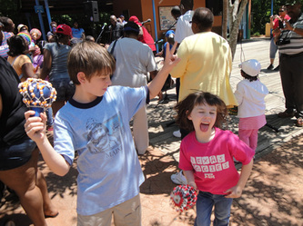 Q&A with Jackie Longino founder of Aspietravel DANCE Q&A with Jackie Longino founder of Aspietravel DANCE