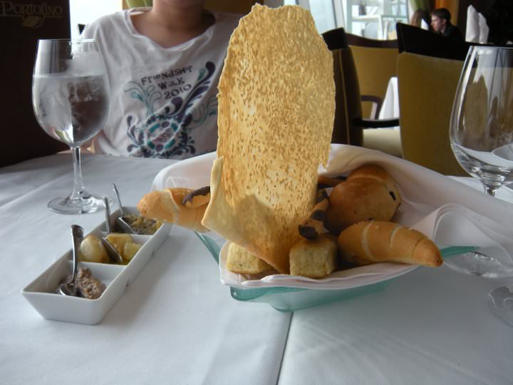 Mariner of the Seas Portofino restaurant breads Mariner of the Seas Portofino restaurant breads