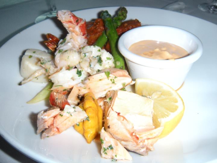 Mariner of the Seas Portofino restaurant entree Mariner of the Seas Portofino restaurant entree