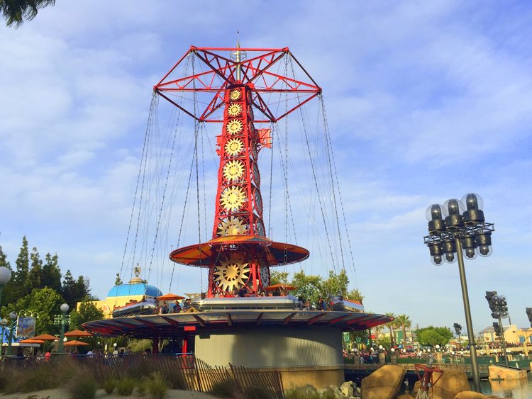 Best Disneyland Spinning Rides for Kids with Autism spinning zephyr golden