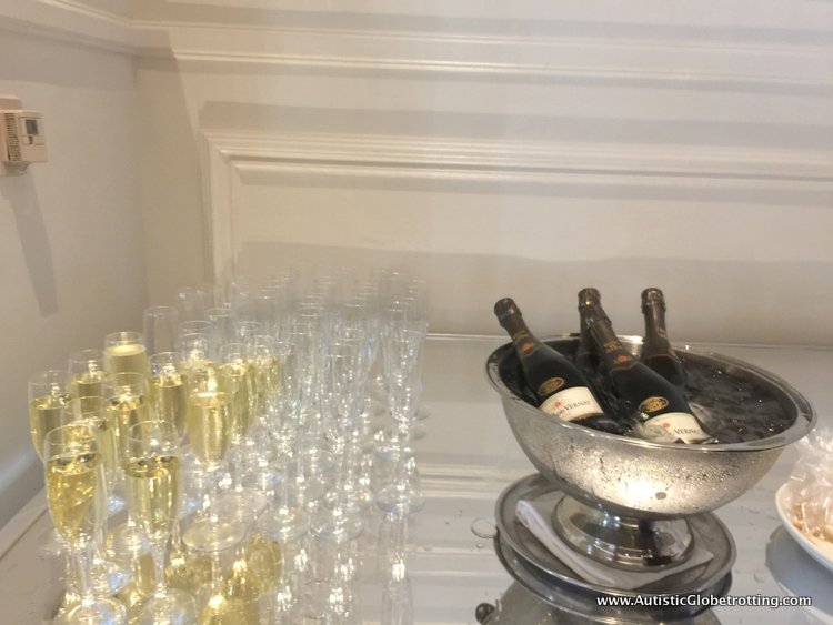 Seven Reasons to Attend the Mom 2.0 Summit drink