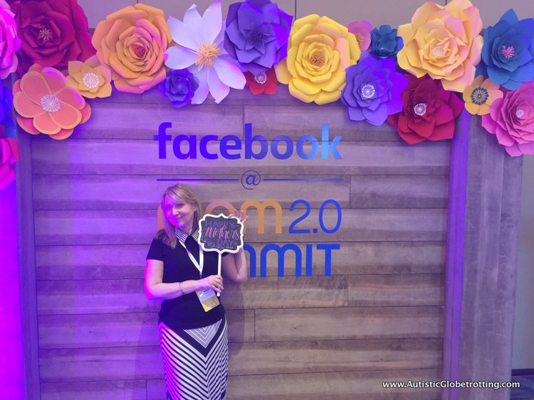 Seven Reasons to Attend the Mom 2.0 Summit selfie