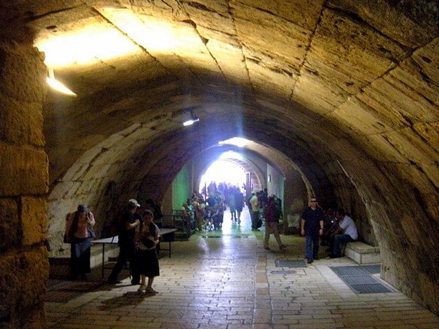 Exploring Jerusalem with Kids tunnel Exploring Jerusalem with Kids tunnel