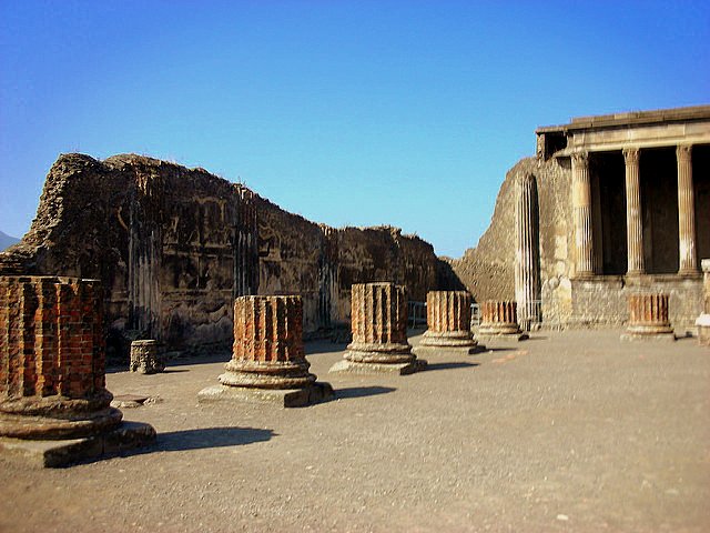 Visiting Pompeii with Autism pillar Visiting Pompeii with Autism pillar