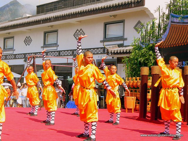 Spending The Day In Lantau with Family perform Spending The Day In Lantau with Family perform