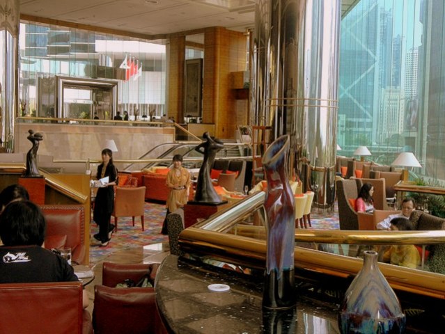 Quality Family Relaxation at JW Marriott Hong Kong hall Quality Family Relaxation at JW Marriott Hong Kong hall