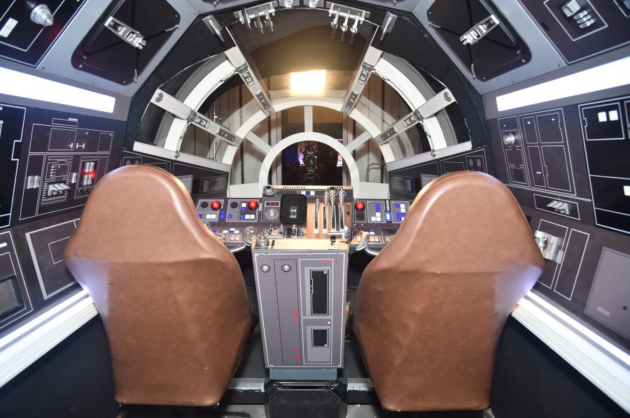 Solo Press Junket:The Resurrection of a Popular Hero ship from back