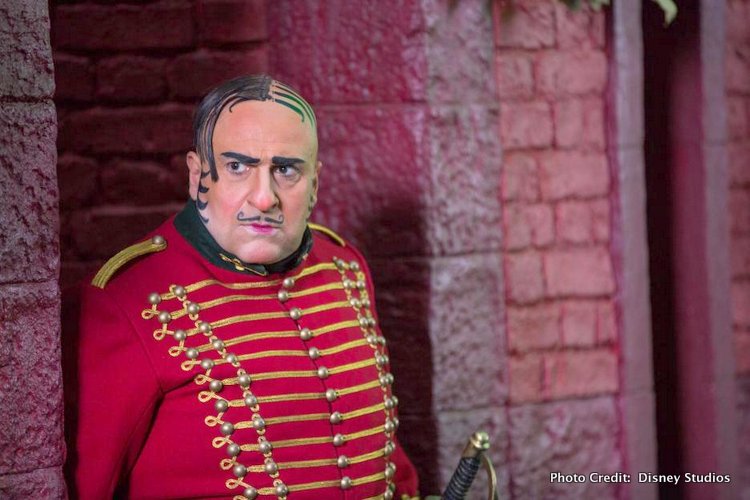 DisneysNutcracker Clara new guard