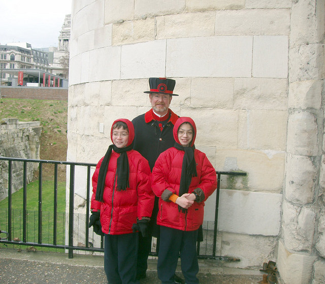 Ten Favorite Family Activities to do in London beefeater Ten Favorite Family Activities to do in London beefeater